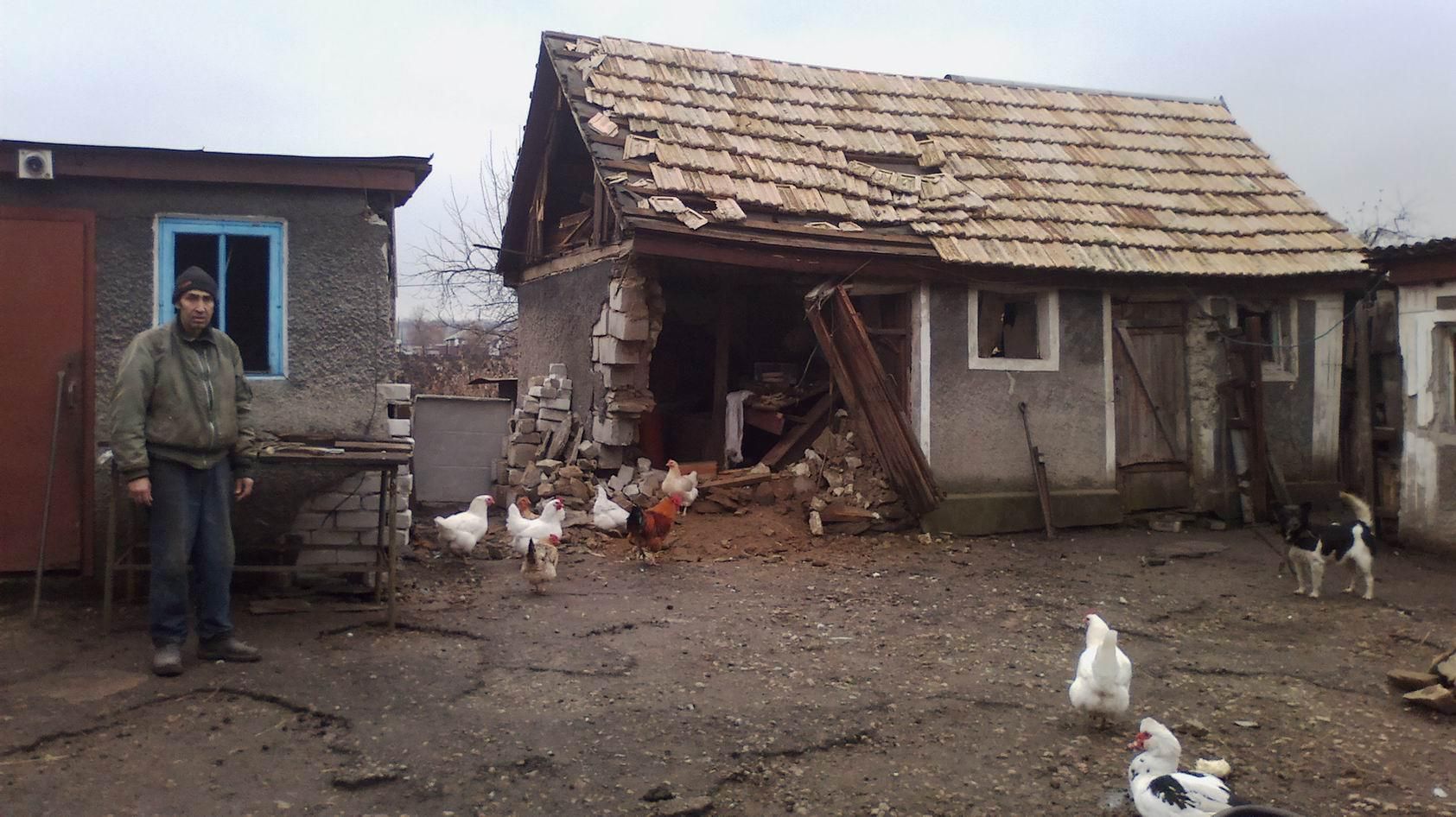 Количество обстрелов в Луганской области растет с каждым днем [Фото]