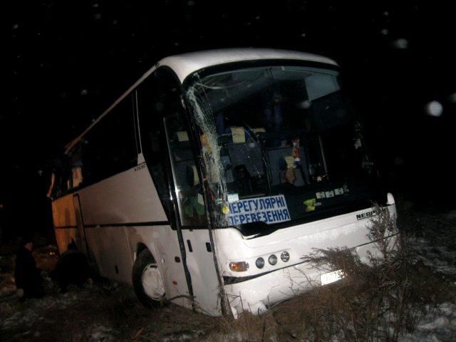 В Тернопольской области автобус с паломниками попал в ДТП (фото)